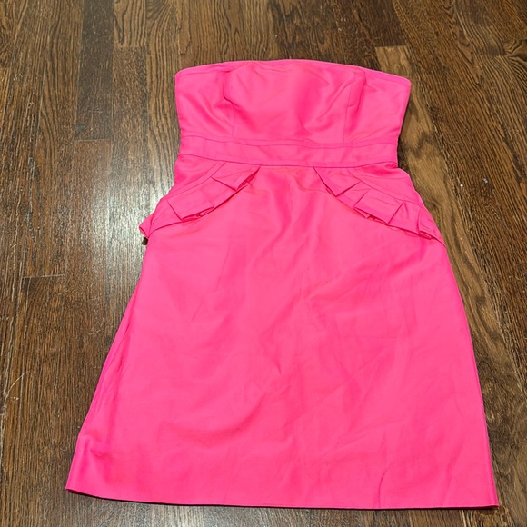 J. Crew Hot Pink Strapless Dress with ruffle Pockets & Built in Bra size 2 NWT - Picture 1 of 8